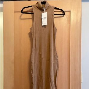 Fitted midi turtleneck (BNWT)